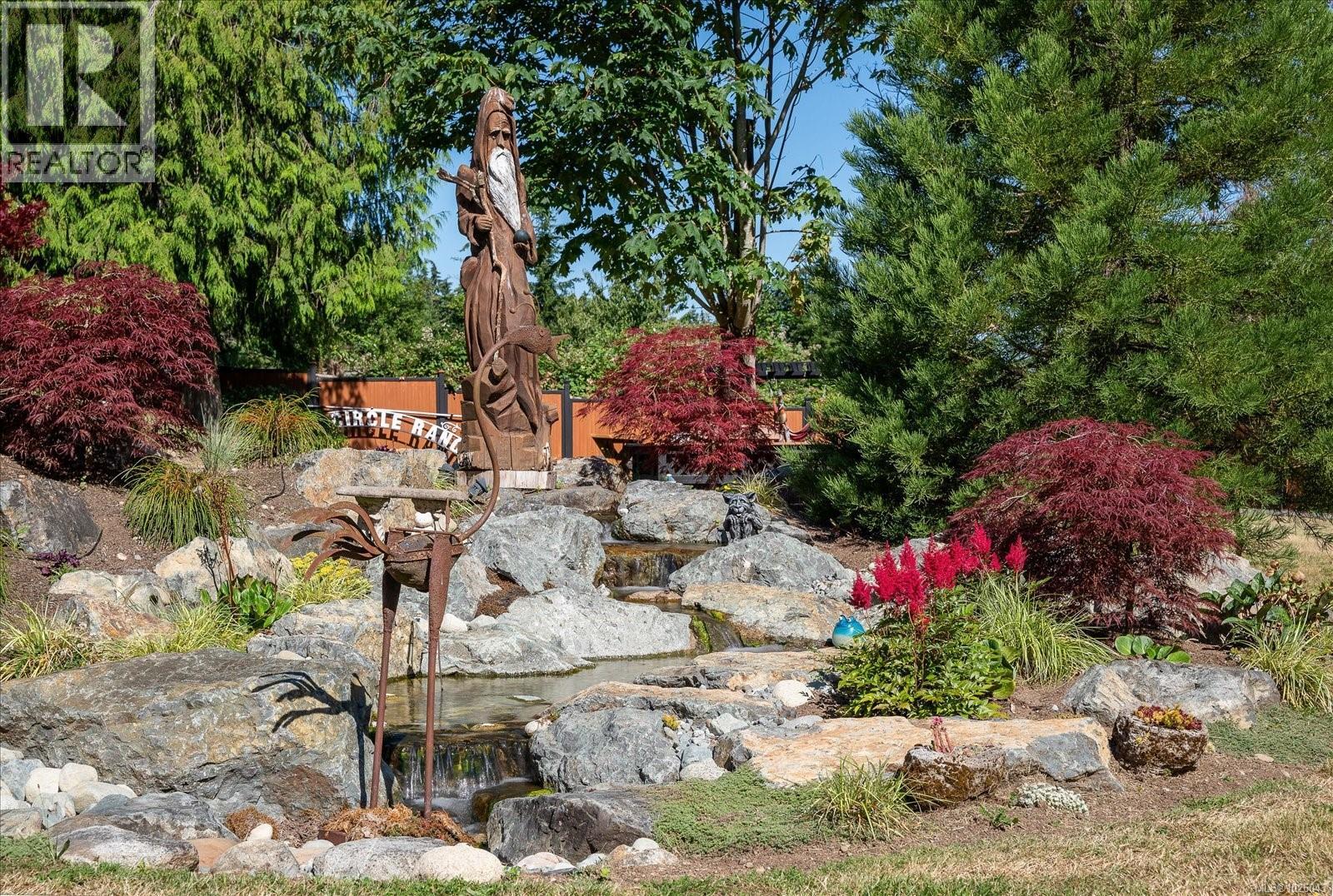 409 FOURNEAU WAY - 52