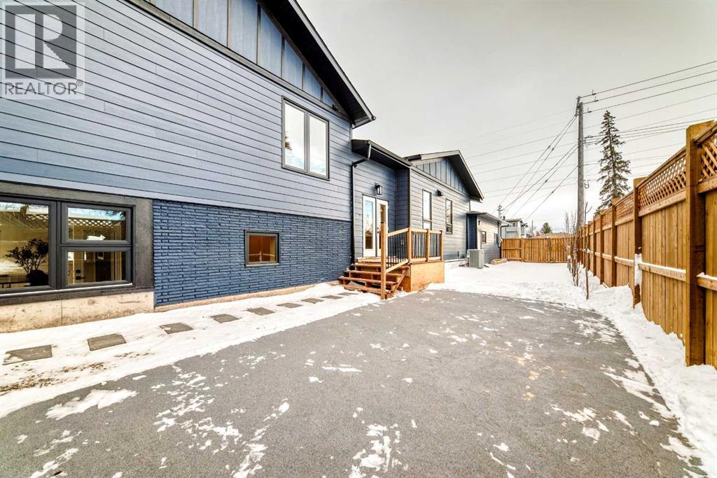 Single Family House 4 Level for Sale in  Spruce Bank Crescent SW Spruce Cliff Calgary 