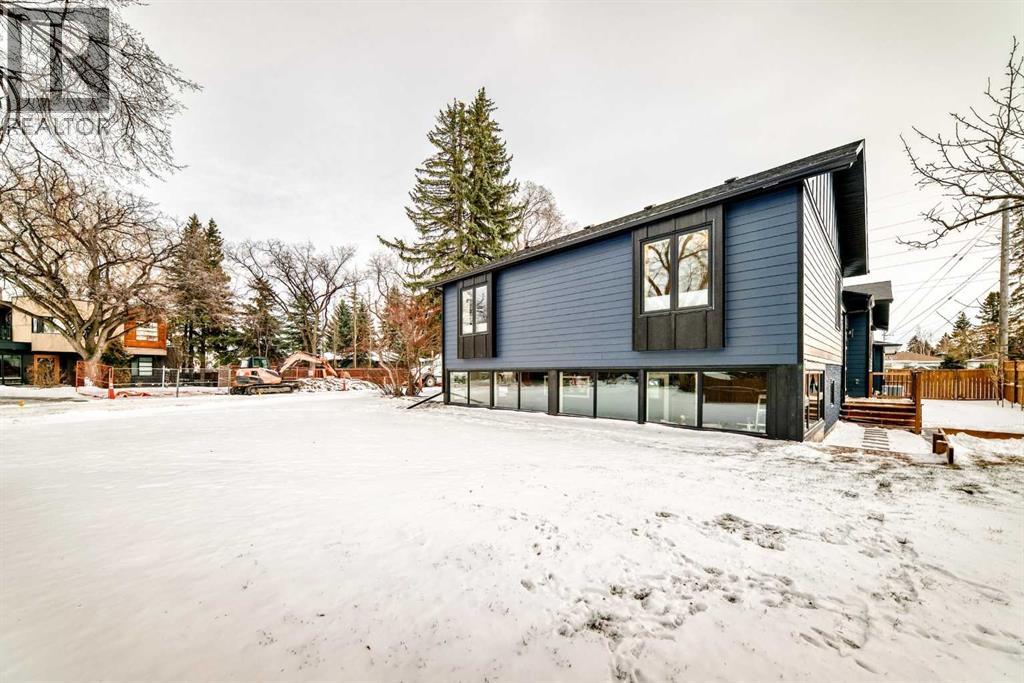 Single Family House 4 Level for Sale in  Spruce Bank Crescent SW Spruce Cliff Calgary 