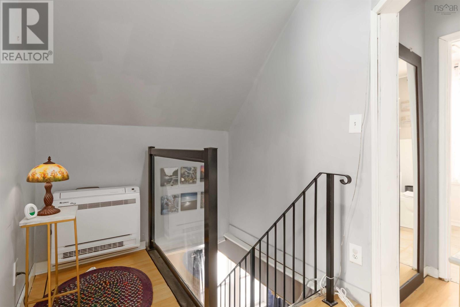 Property 21 of 29 of 13862 Highway 3