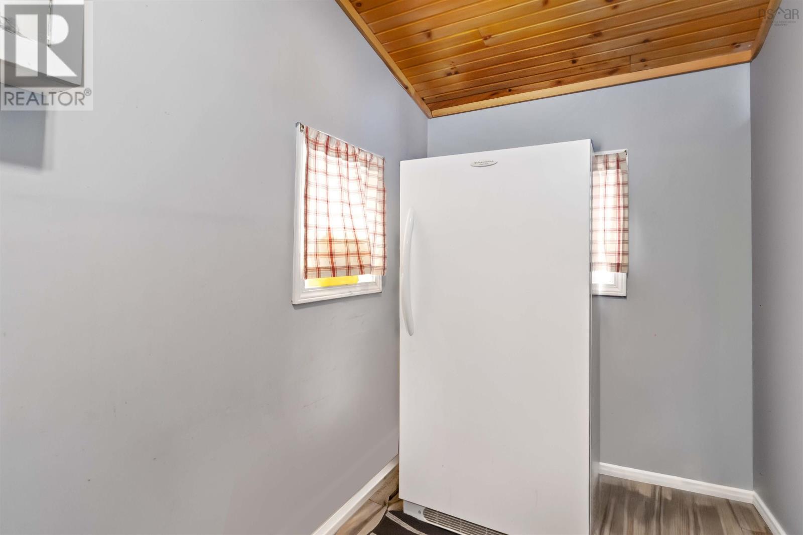 Property 18 of 29 of 13862 Highway 3