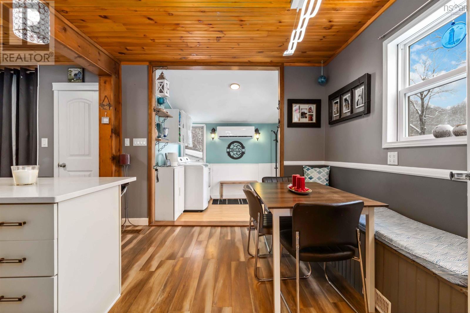 Property 16 of 29 of 13862 Highway 3