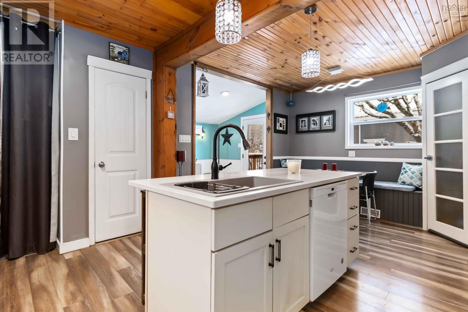 Property 13 of 29 of 13862 Highway 3