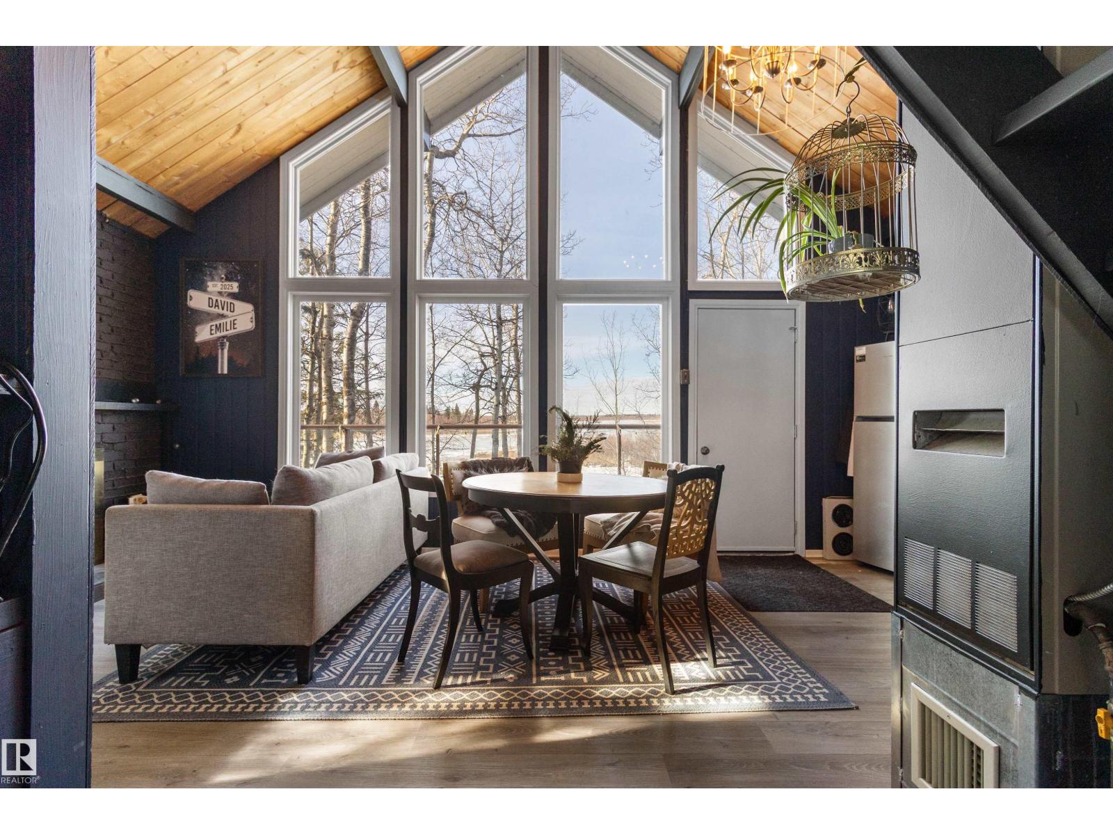 233 51268 Range Road 204, Rural Strathcona County