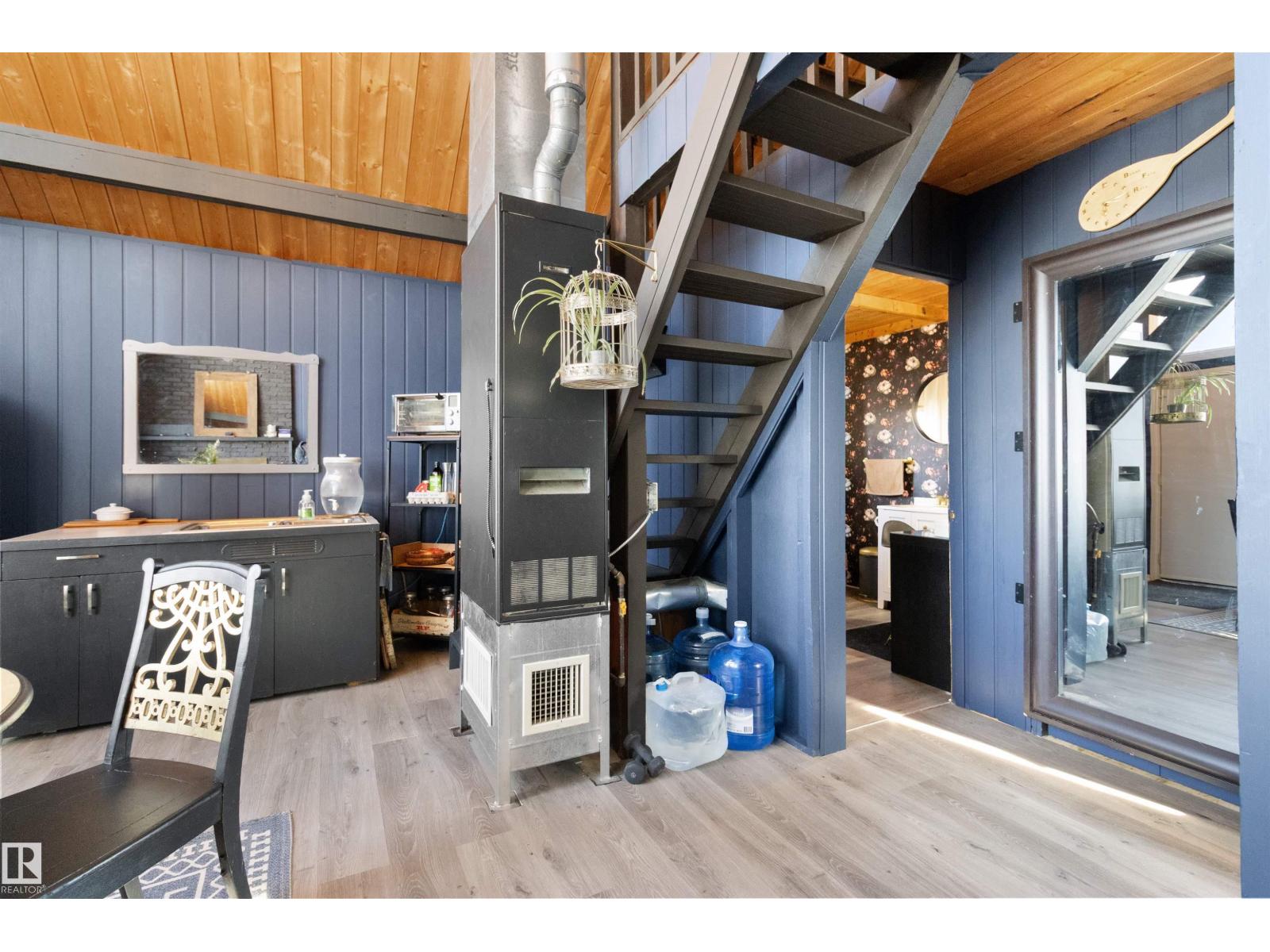 233 51268 Range Road 204, Rural Strathcona County