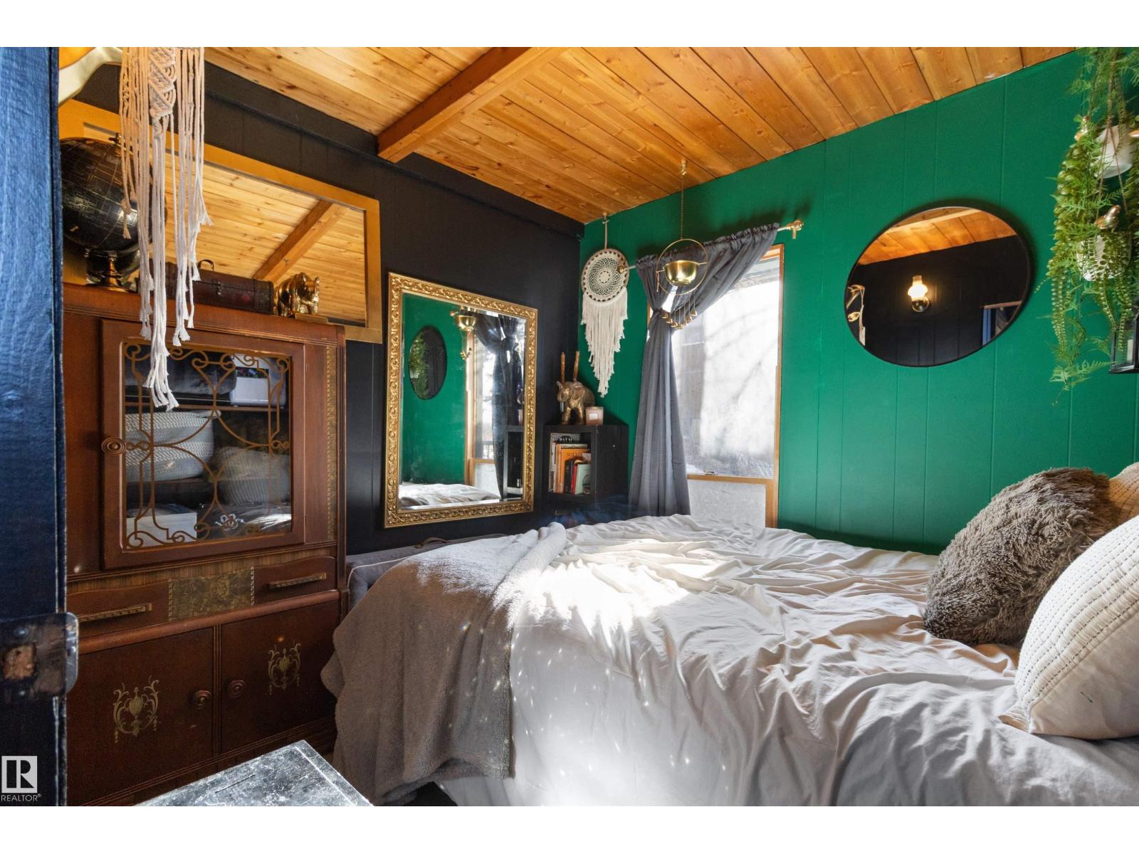 233 51268 Range Road 204, Rural Strathcona County