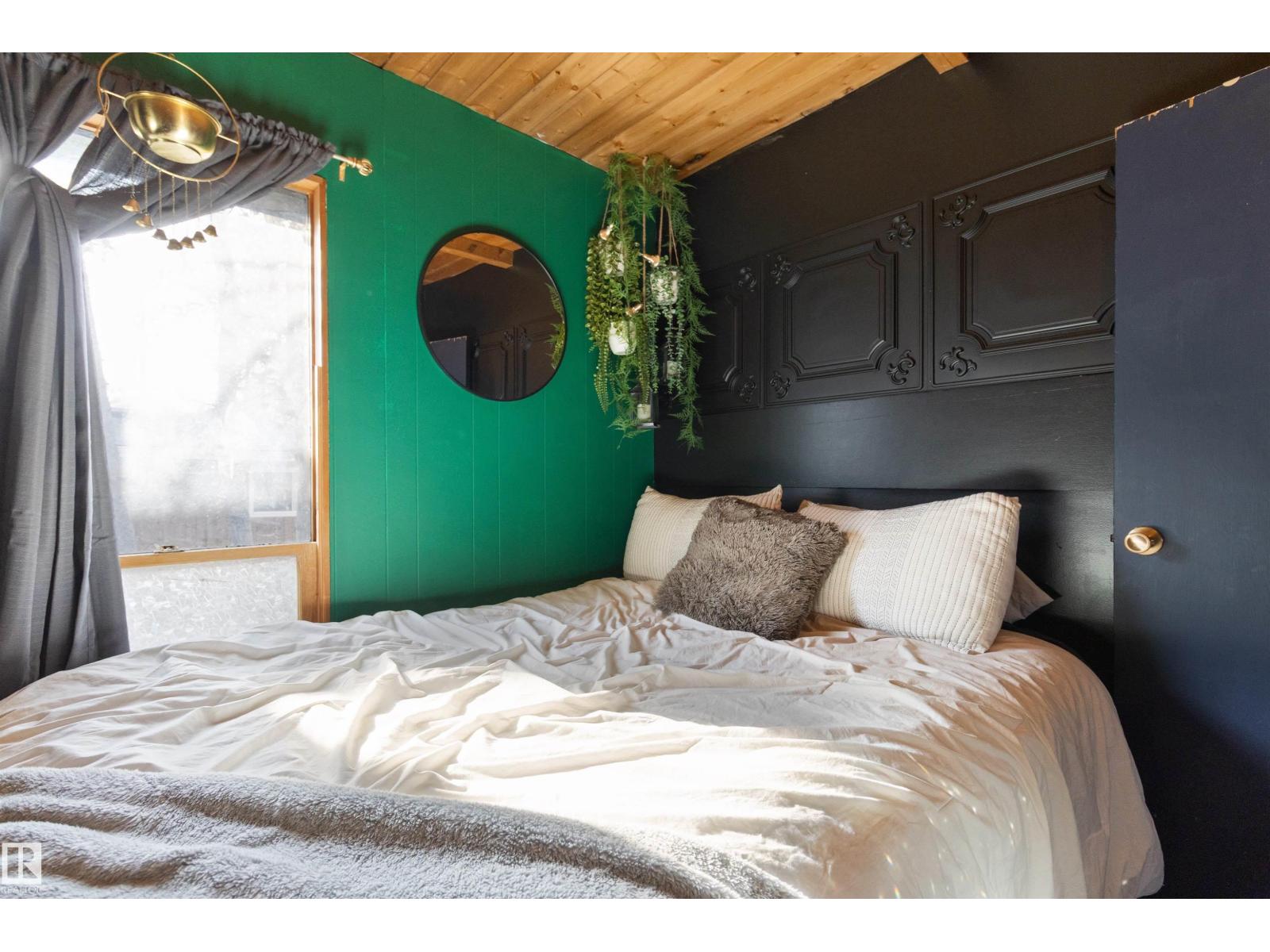 233 51268 Range Road 204, Rural Strathcona County