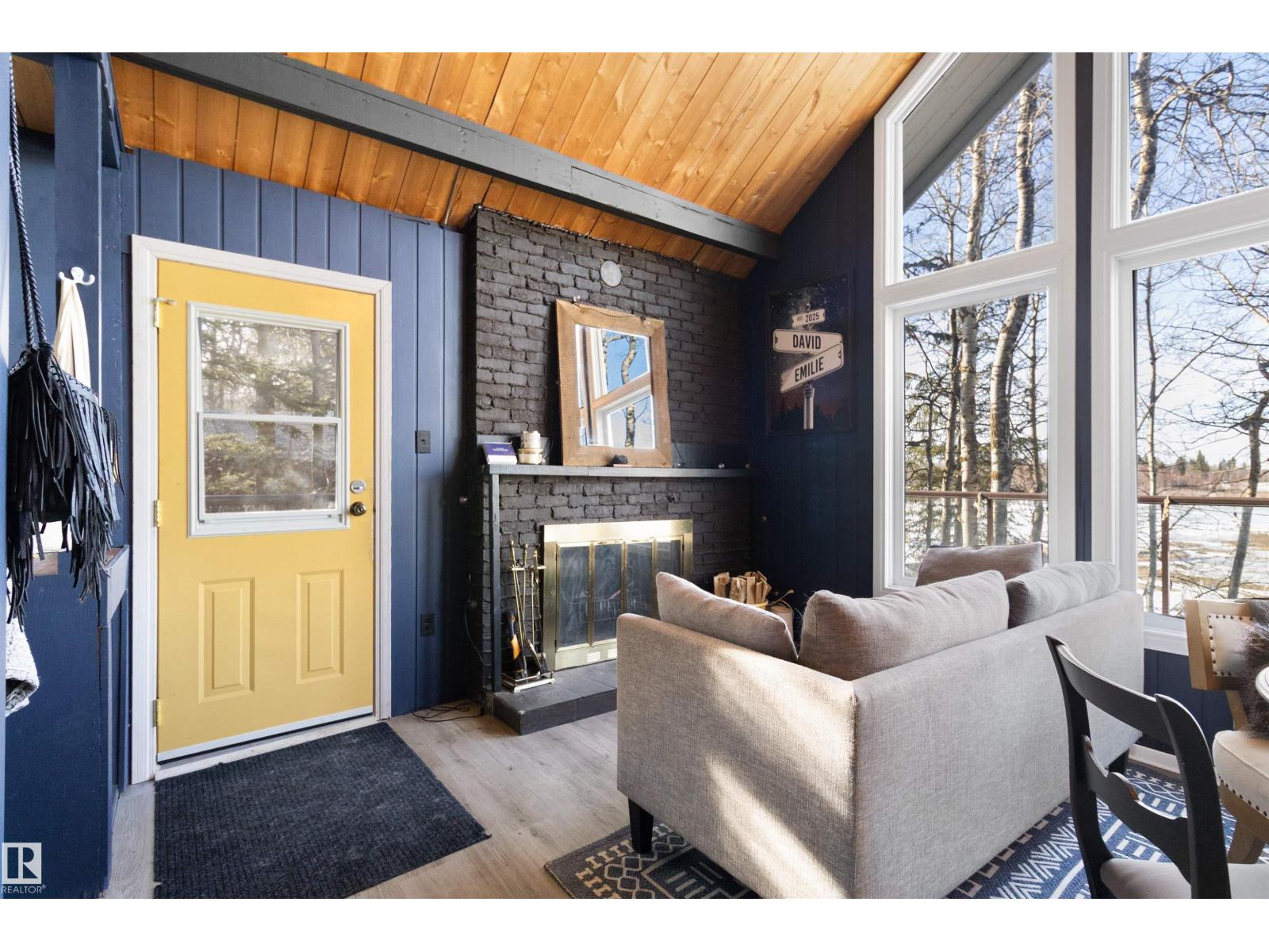 233 51268 Range Road 204, Rural Strathcona County