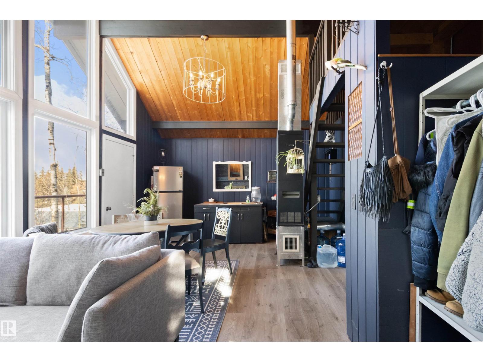 233 51268 Range Road 204, Rural Strathcona County