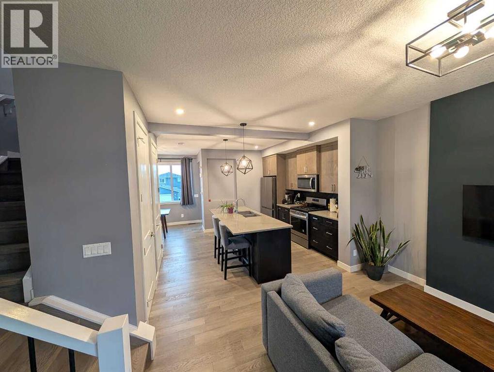 72 Sundown Crescent, Cochrane