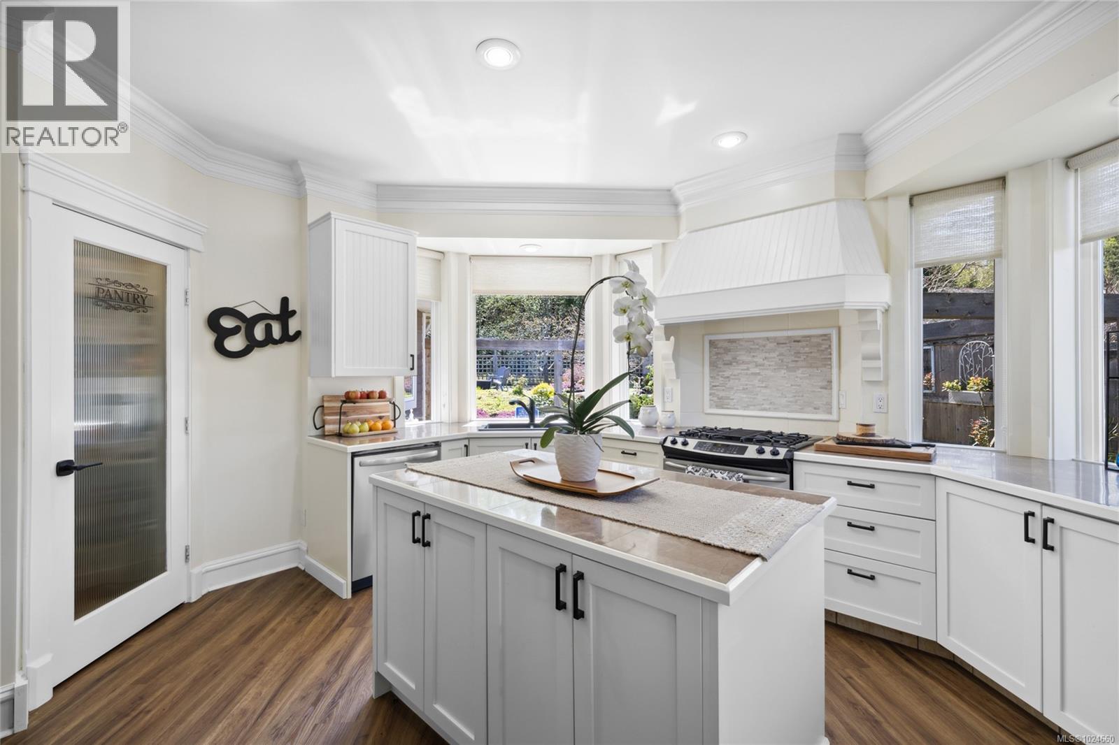 2508 Nuttal Dr, Nanoose Bay