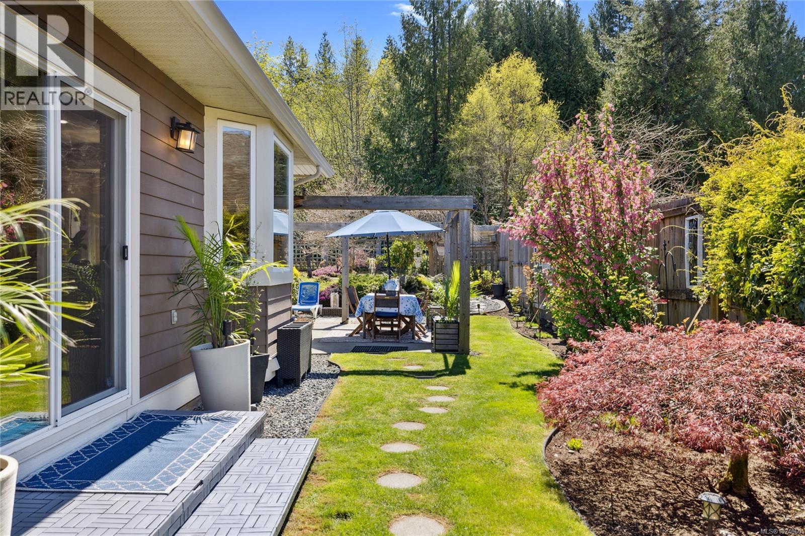 2508 Nuttal Dr, Nanoose Bay