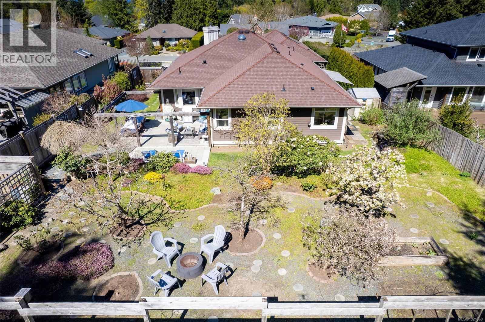 2508 Nuttal Dr, Nanoose Bay