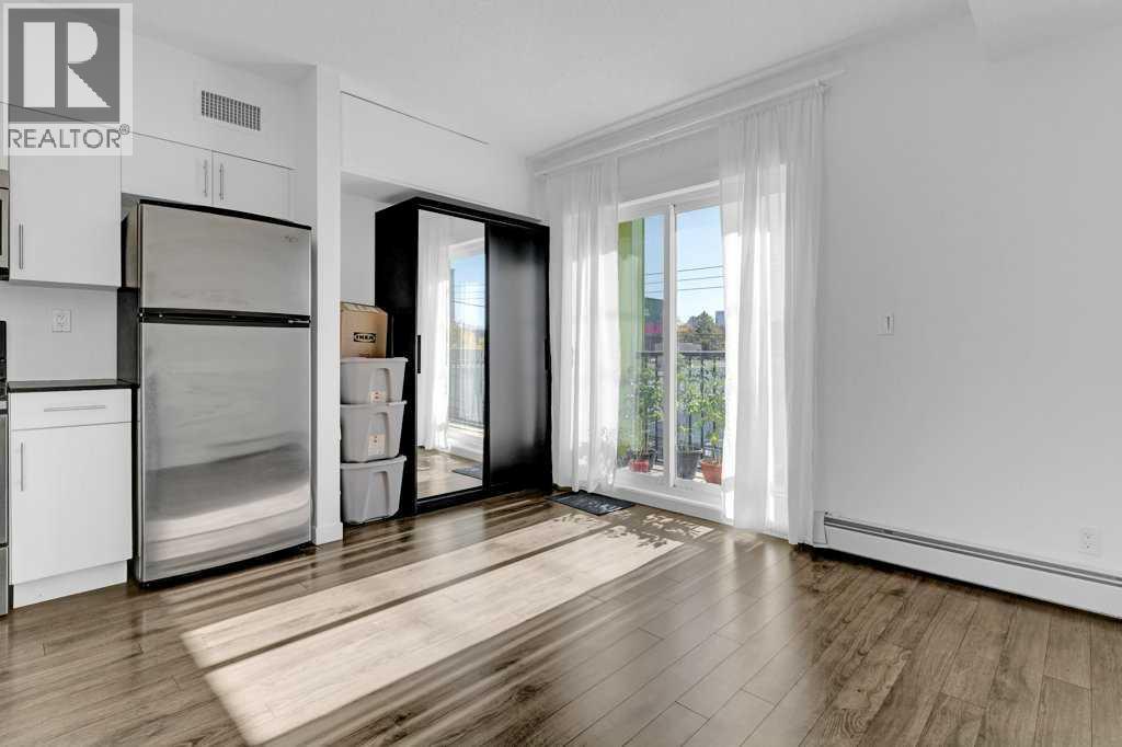 Single Family House Loft for Sale in    Street NW Mount Pleasant Calgary 