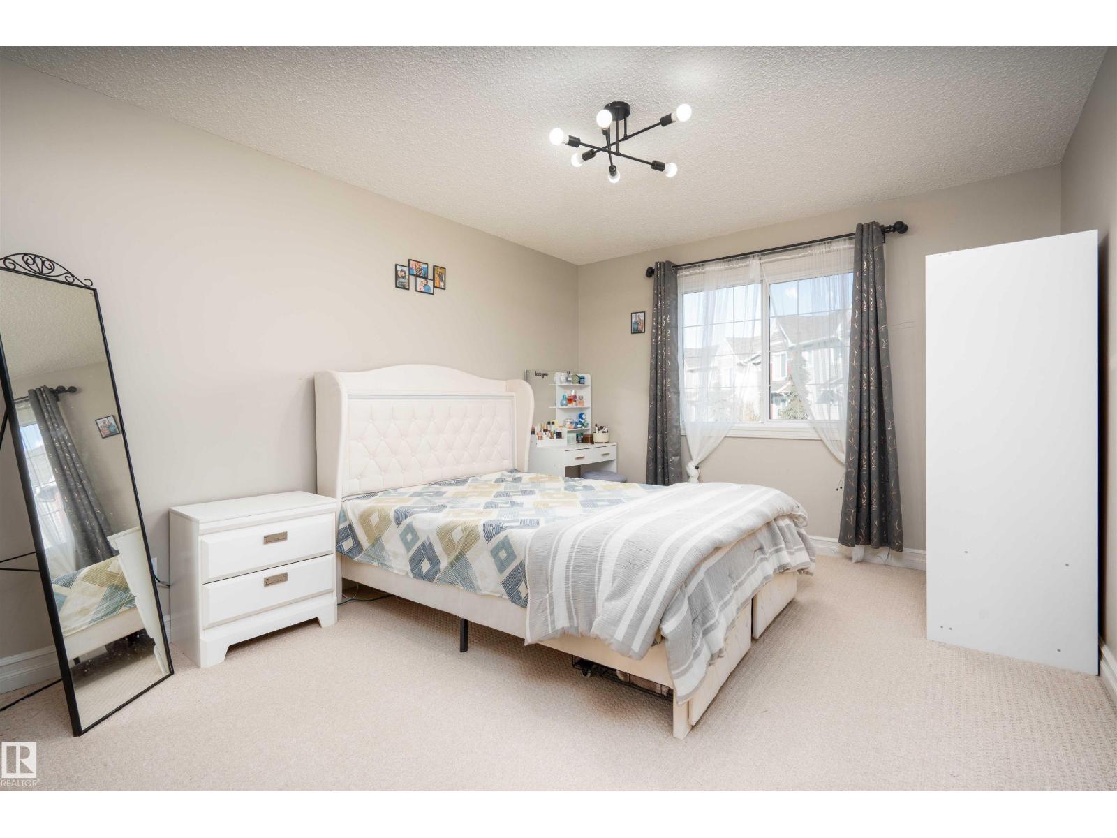 #13 5317 3 AVENUE SW, Edmonton