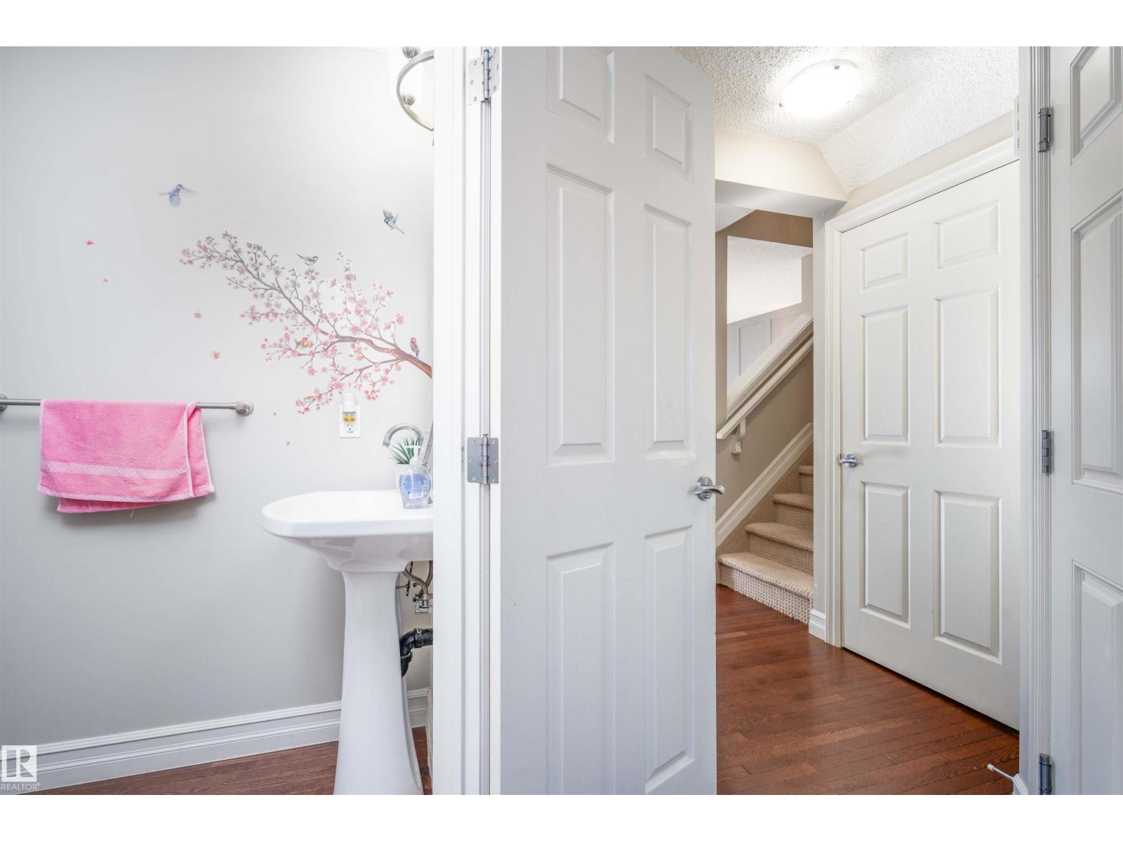 #13 5317 3 AVENUE SW, Edmonton