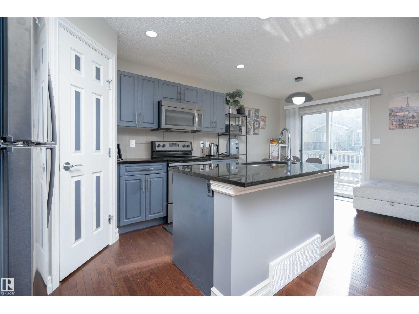 #13 5317 3 AVENUE SW, Edmonton