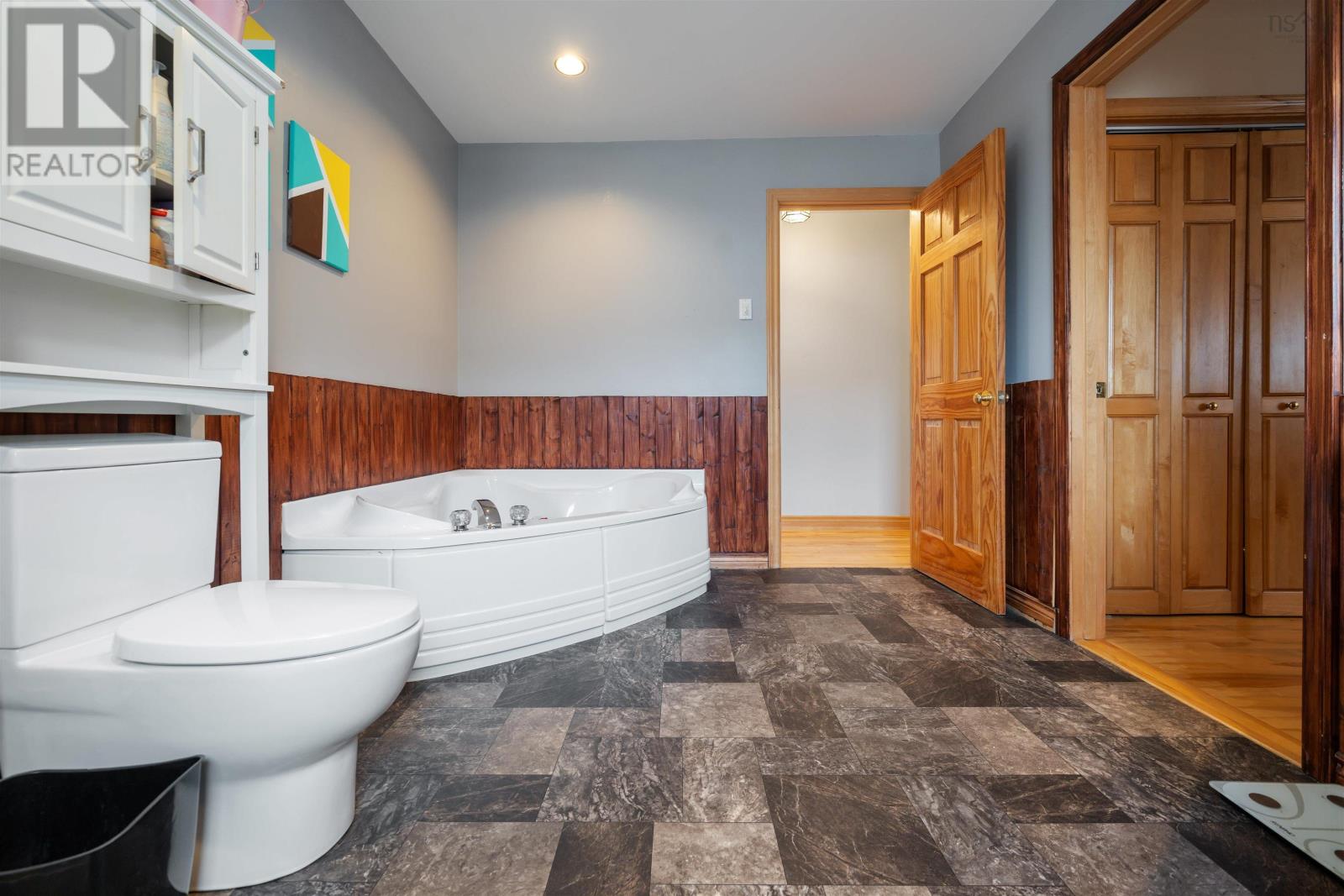 Property 20 of 51 of 1017 211 Highway