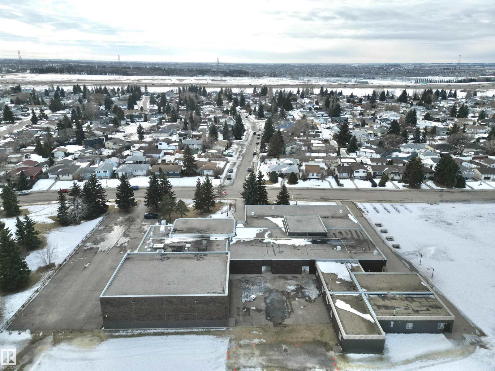 936 KNOTTWOOD RD S NW, Edmonton