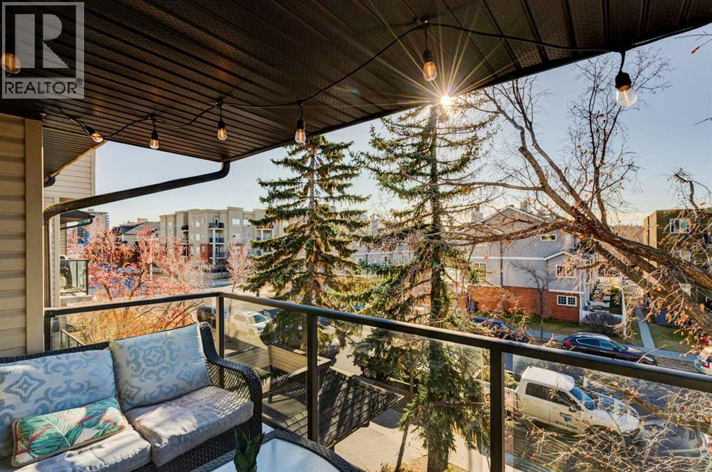 Single Family House for Sale in    Avenue SW Sunalta Calgary 