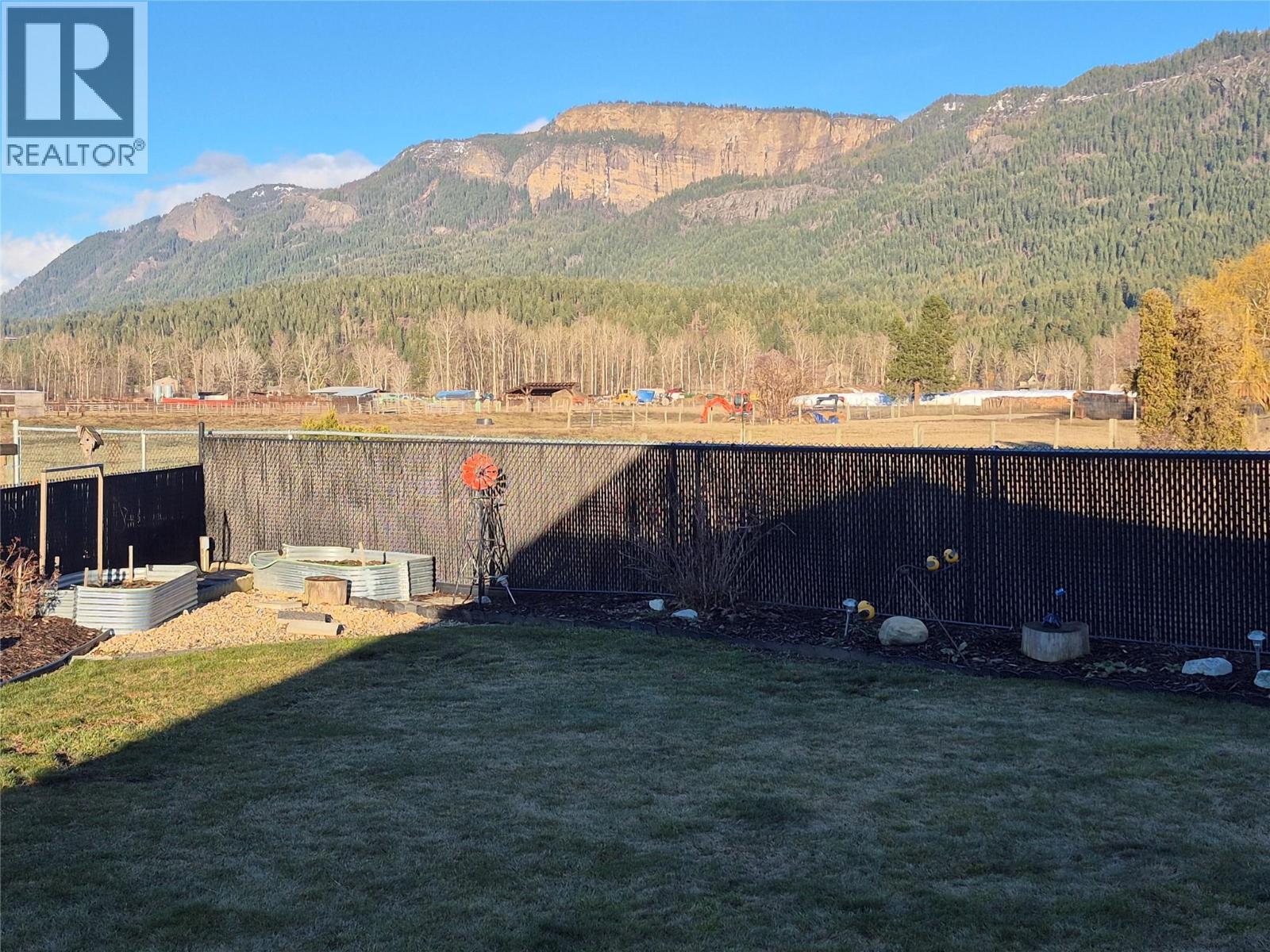 2117 Heitman Street, Enderby