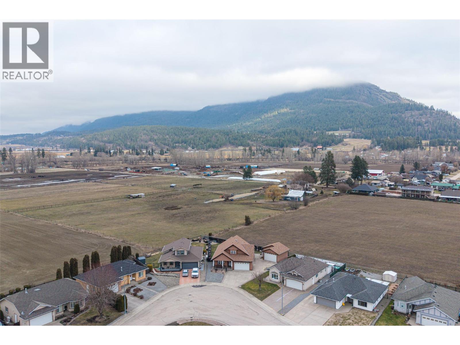 2117 Heitman Street, Enderby