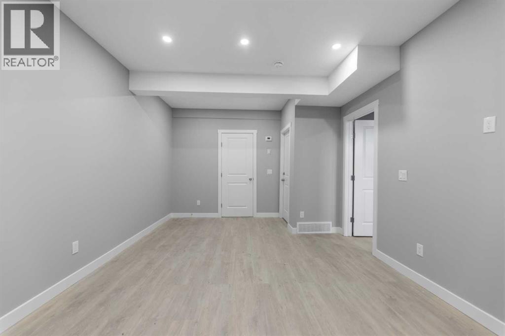 Single Family House for Sale in  Finch Gardens SE Rangeview Calgary 