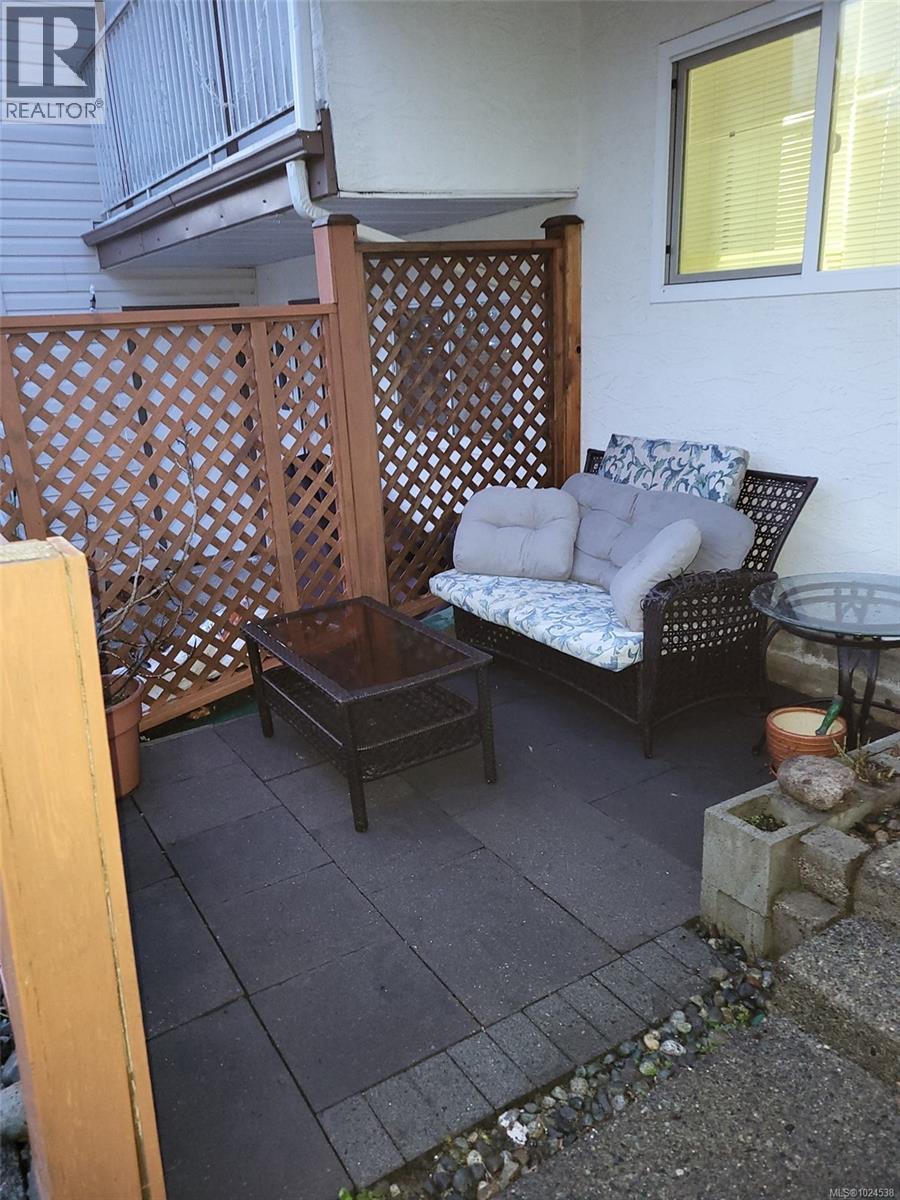 6 1195 Stuart Pl, Ladysmith