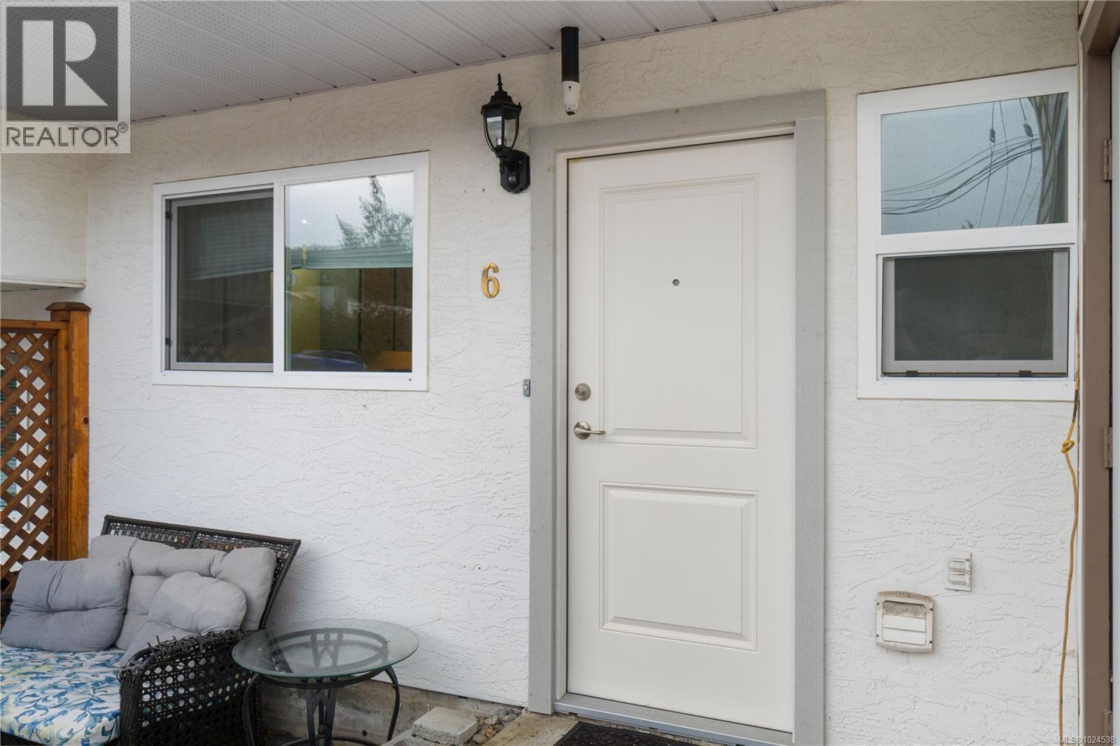 6 1195 Stuart Pl, Ladysmith