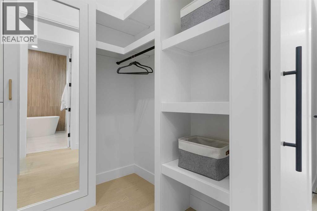 Single Family House for Sale in   Avenue NW West Hillhurst Calgary 