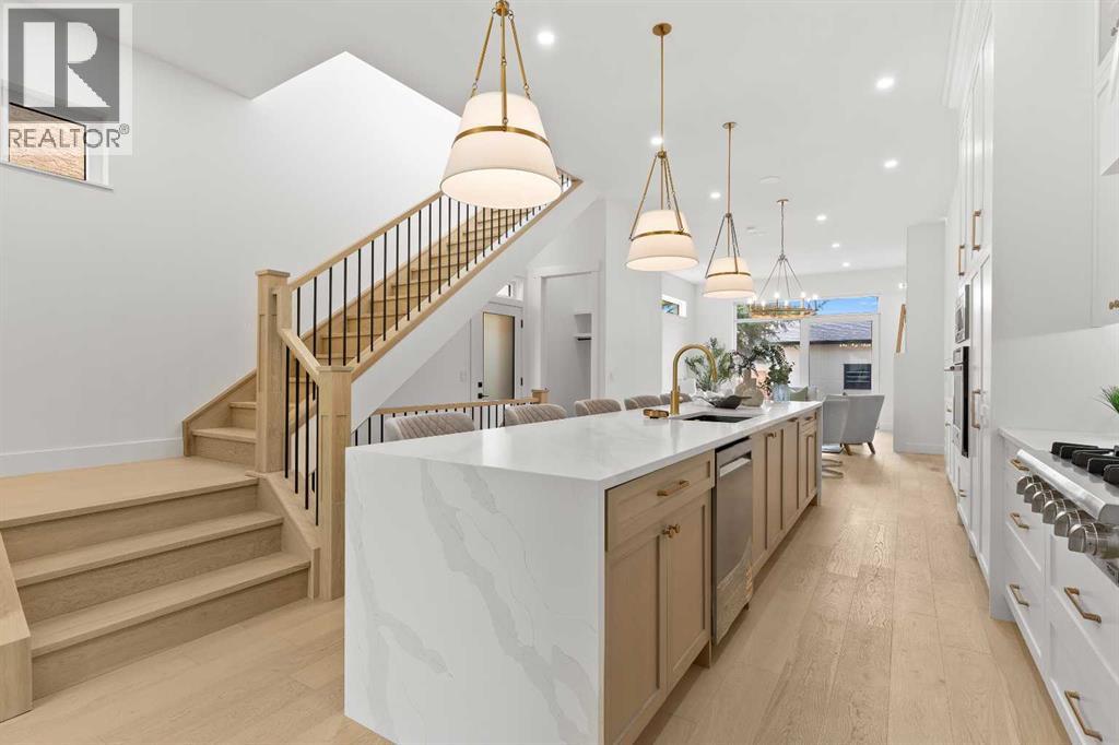 Single Family House for Sale in   Avenue NW West Hillhurst Calgary 