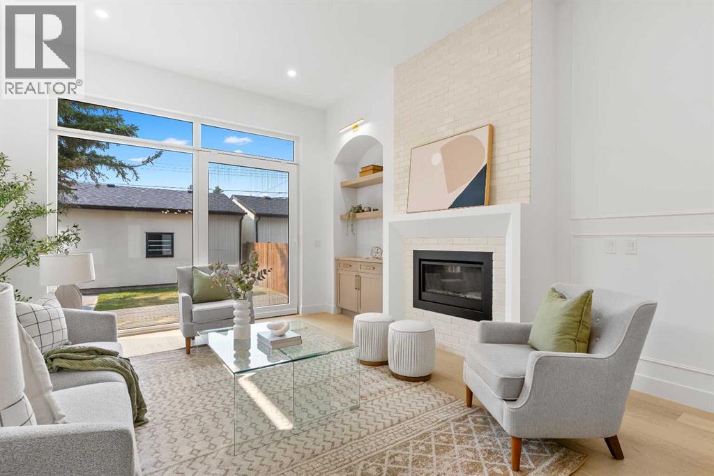 Single Family House for Sale in   Avenue NW West Hillhurst Calgary 