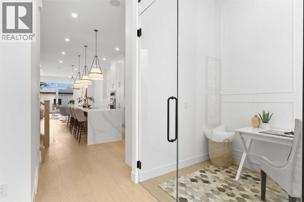 Single Family House for Sale in   Avenue NW West Hillhurst Calgary 