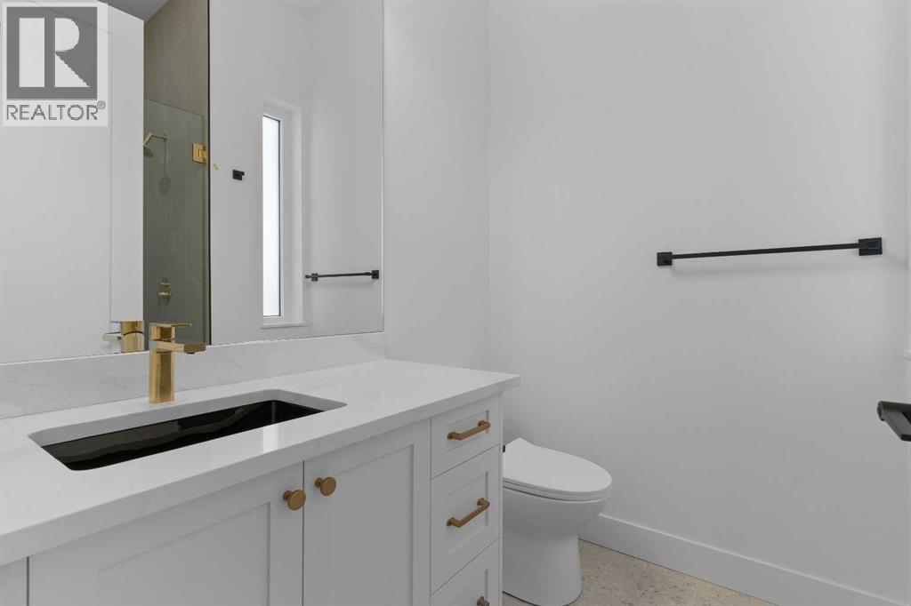 Single Family House for Sale in   Avenue NW West Hillhurst Calgary 