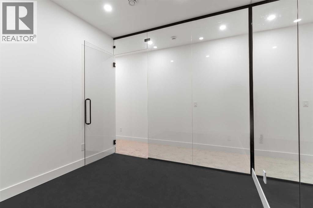 Single Family House for Sale in   Avenue NW West Hillhurst Calgary 