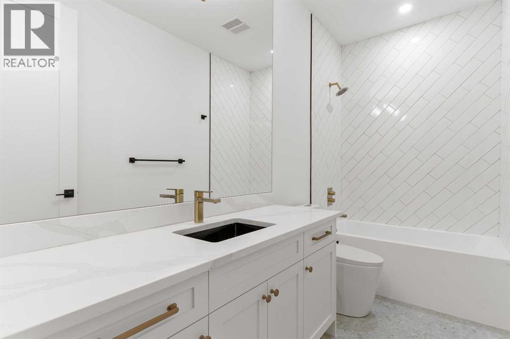 Single Family House for Sale in   Avenue NW West Hillhurst Calgary 