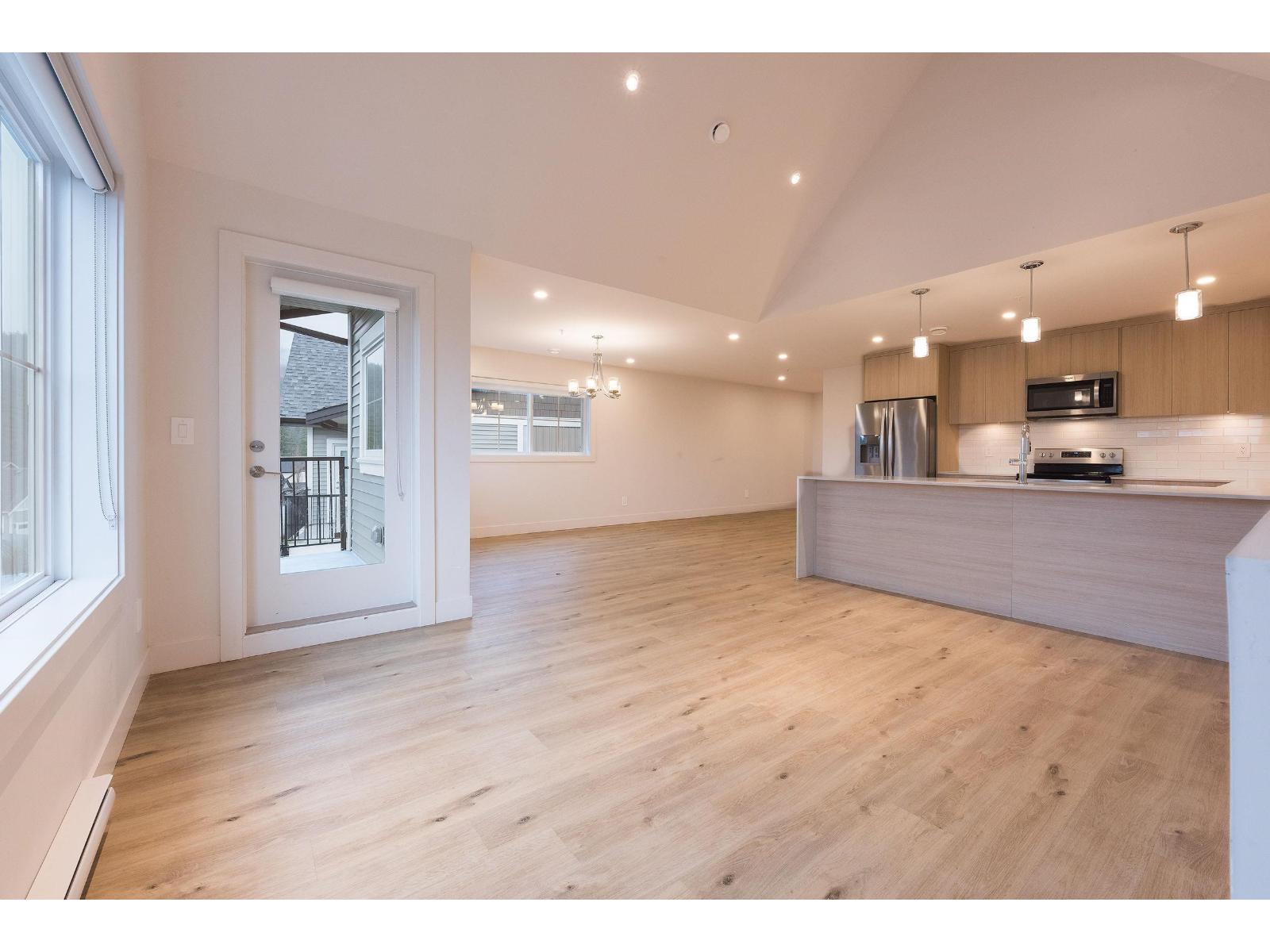 9 1928 WOODSIDE BOULEVARD, Mt Woodside, Agassiz