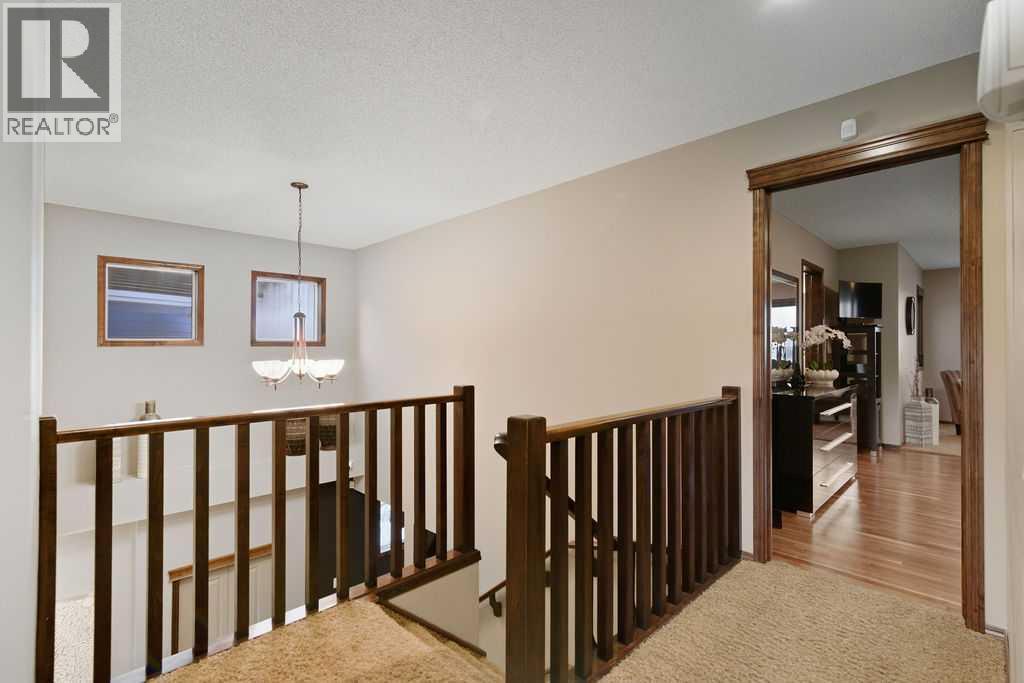 Single Family House for Sale in  Chaparral Valley Grove SE Chaparral Calgary 