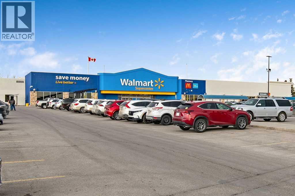 Single Family House for Sale in  Royal Birch Mount NW Royal Oak Calgary 