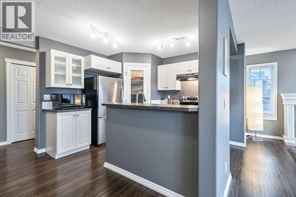 Single Family House for Sale in  Royal Birch Mount NW Royal Oak Calgary 