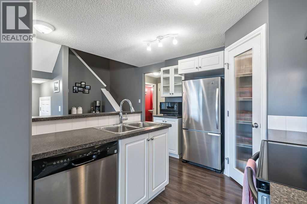Single Family House for Sale in  Royal Birch Mount NW Royal Oak Calgary 