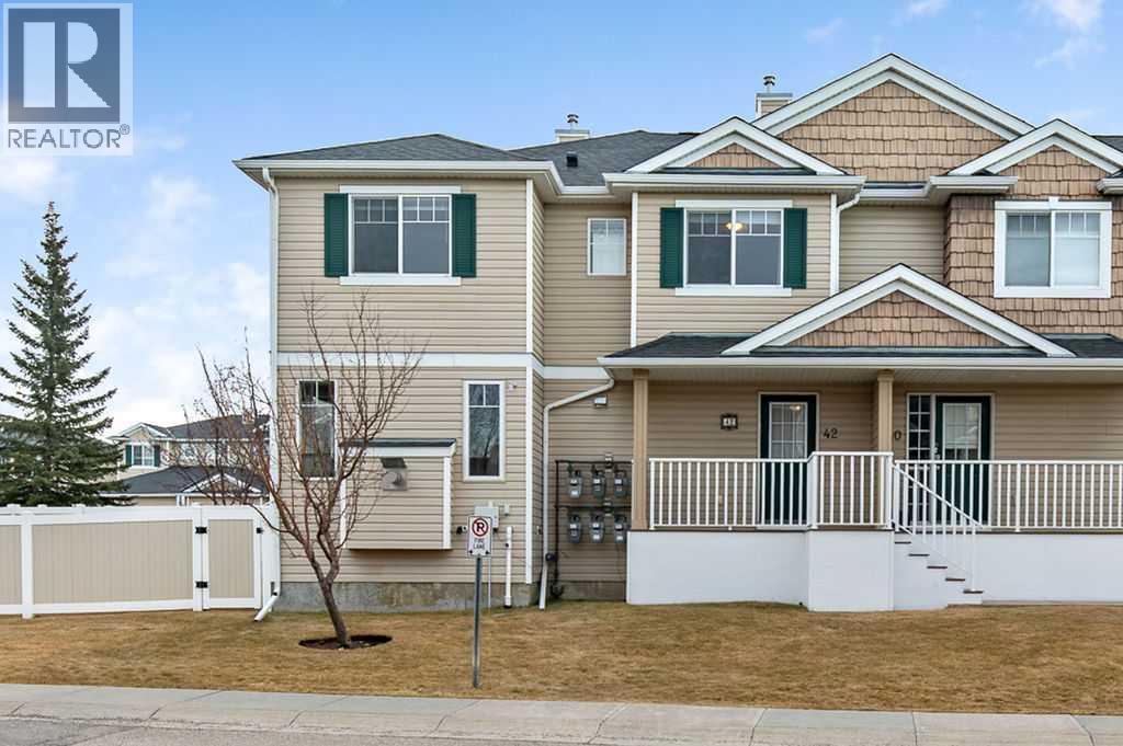 Single Family House for Sale in  Royal Birch Mount NW Royal Oak Calgary 