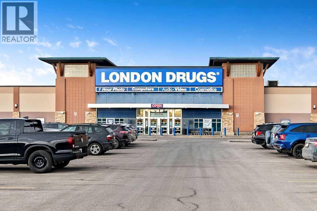 Single Family House for Sale in  Royal Birch Mount NW Royal Oak Calgary 