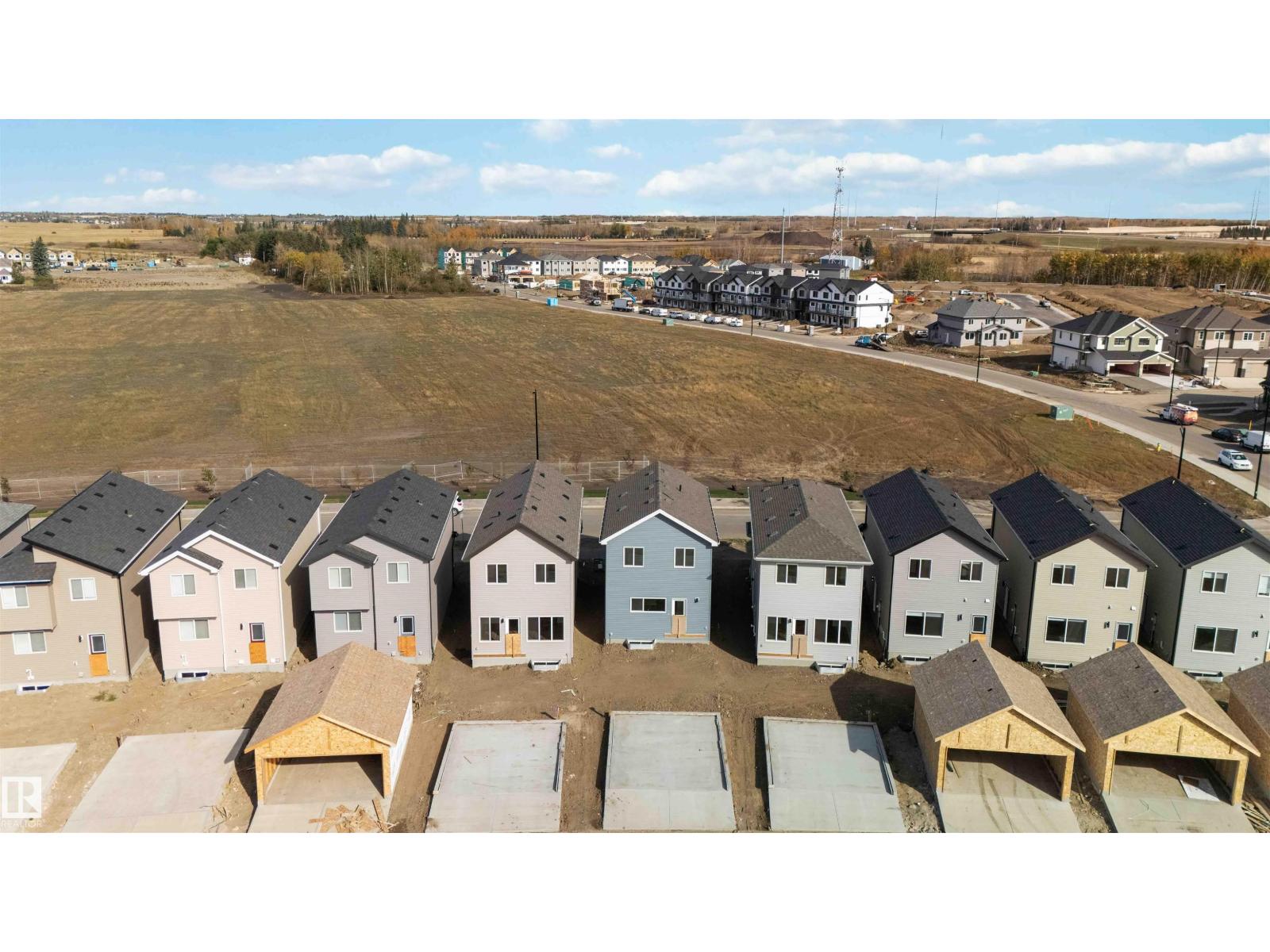 428 176 AV NE, Edmonton