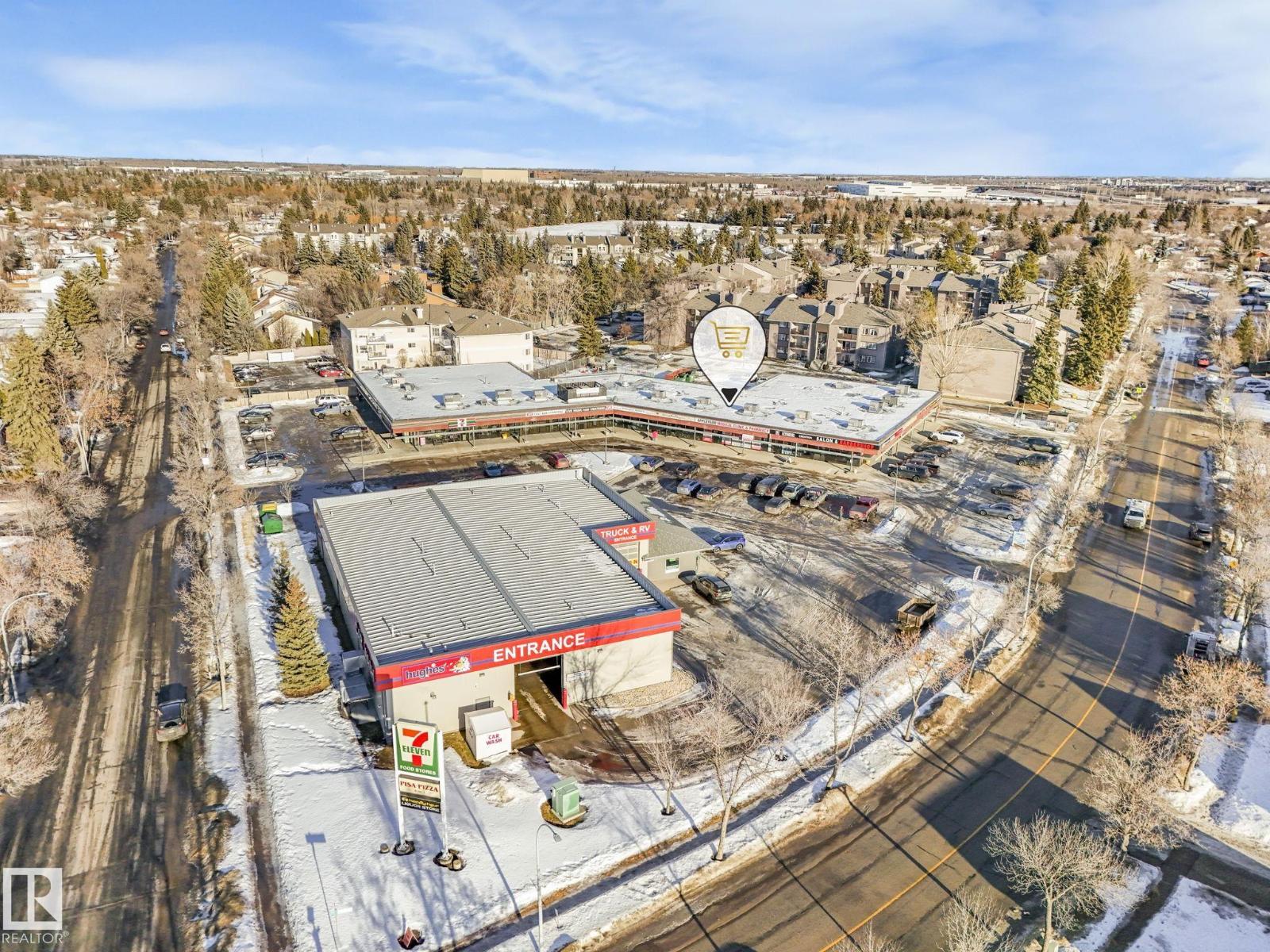 12 AKINSDALE, St. Albert