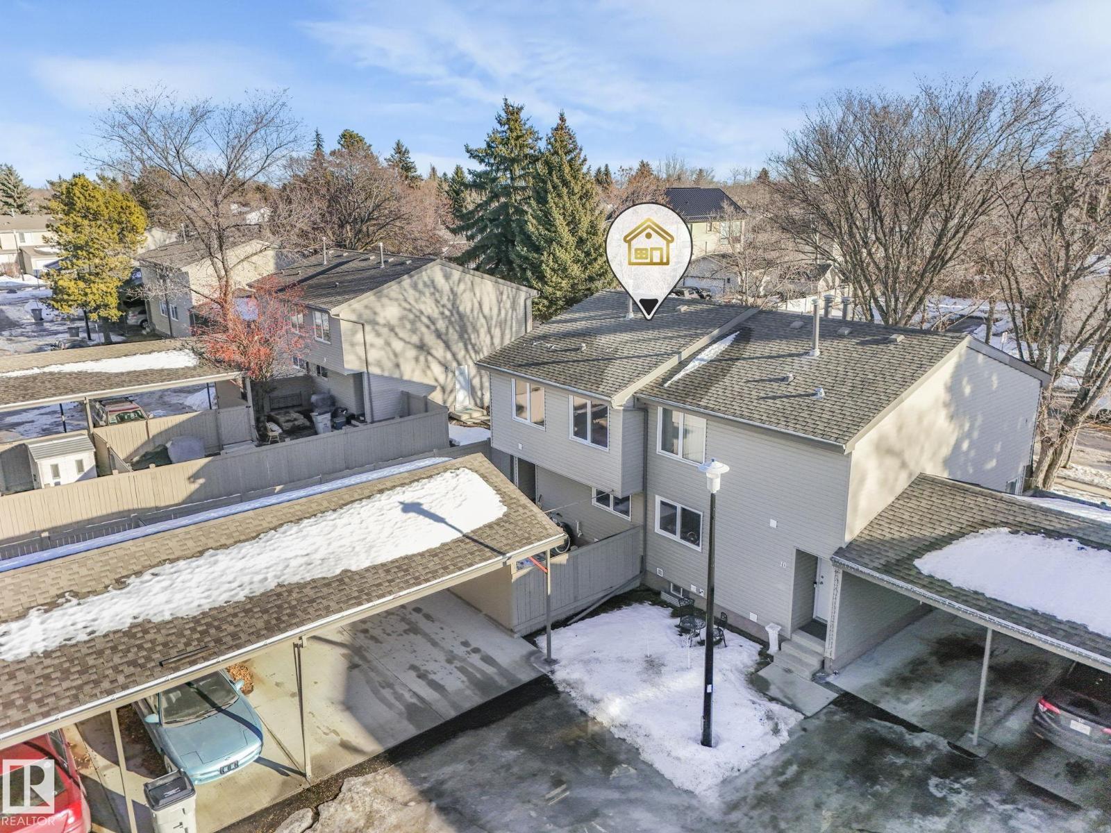 12 AKINSDALE, St. Albert