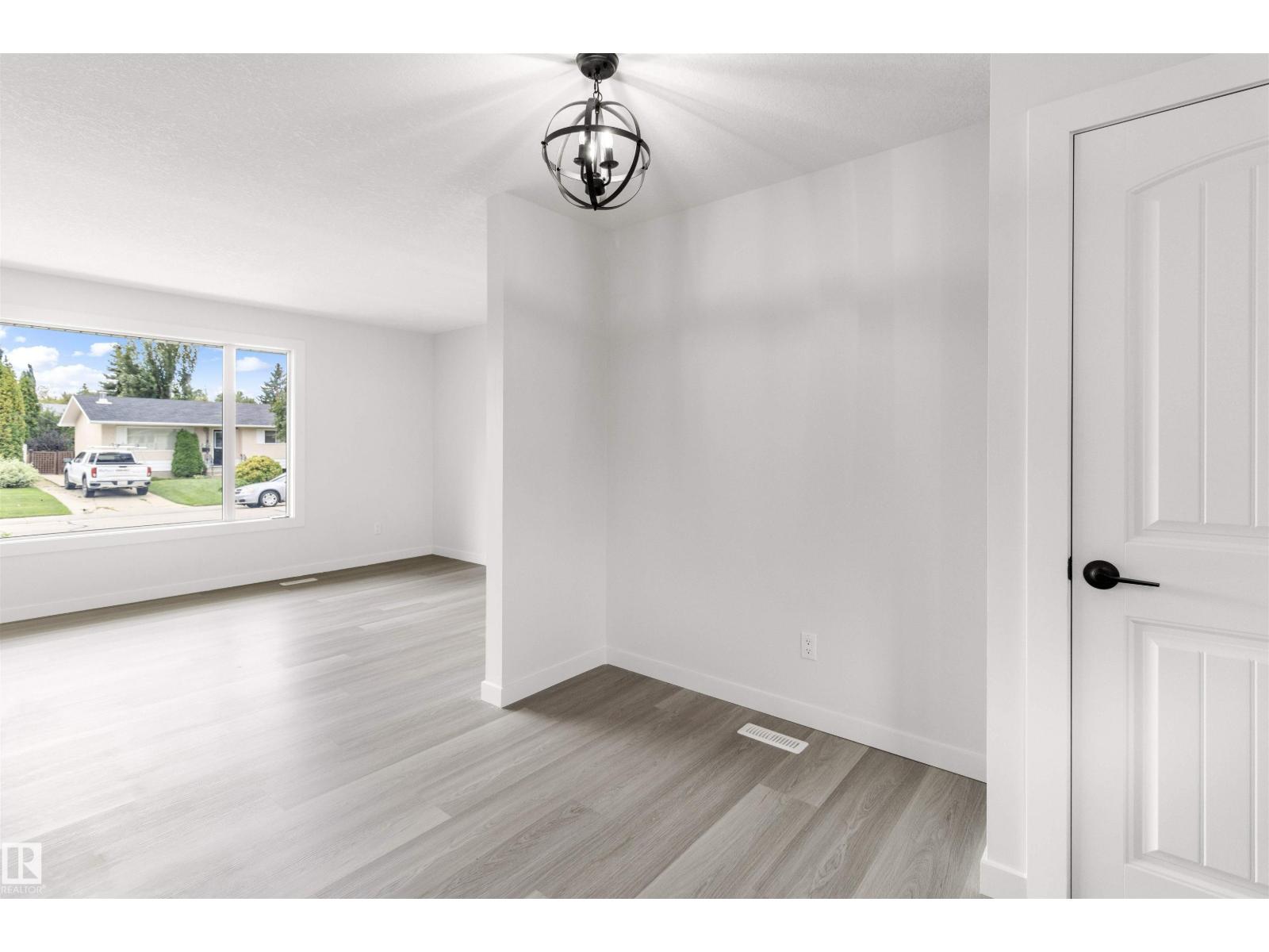 875 JUNIPER AV, Sherwood Park