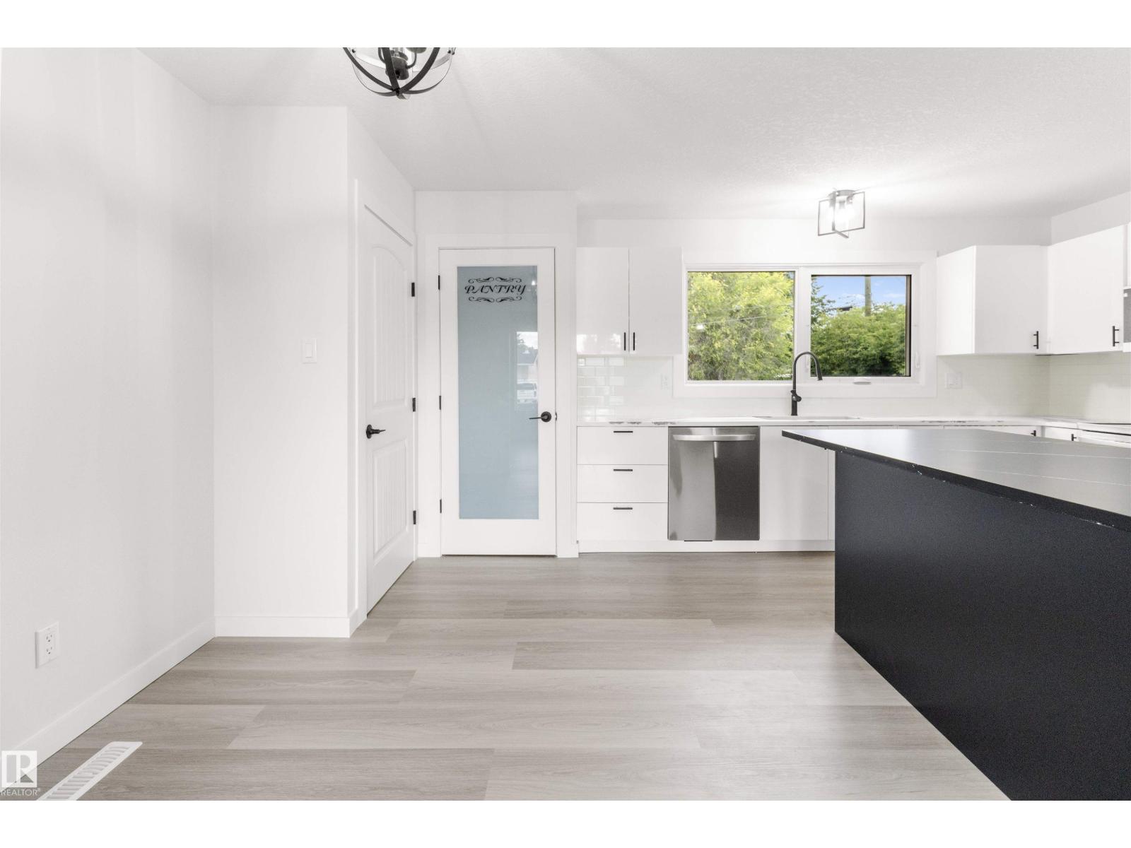 875 JUNIPER AV, Sherwood Park