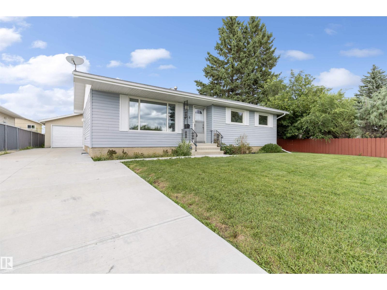 875 JUNIPER AV, Sherwood Park