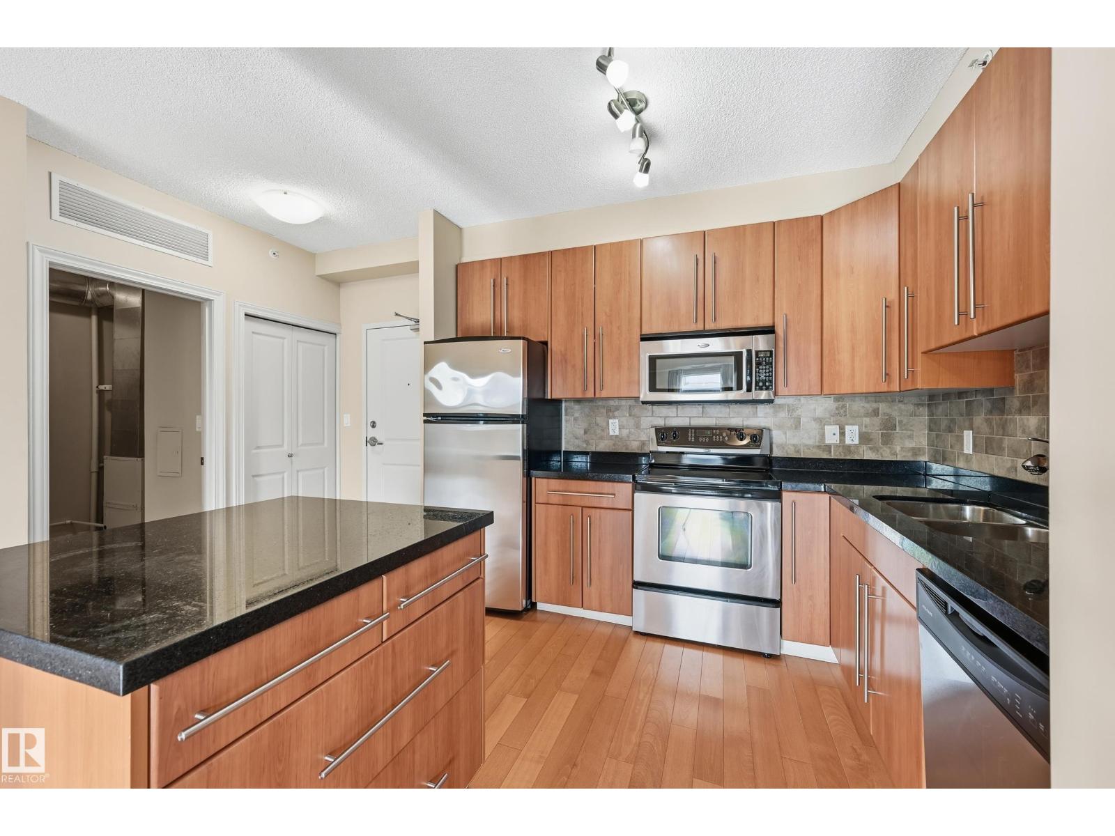 #304 9819 104 ST NW, Edmonton